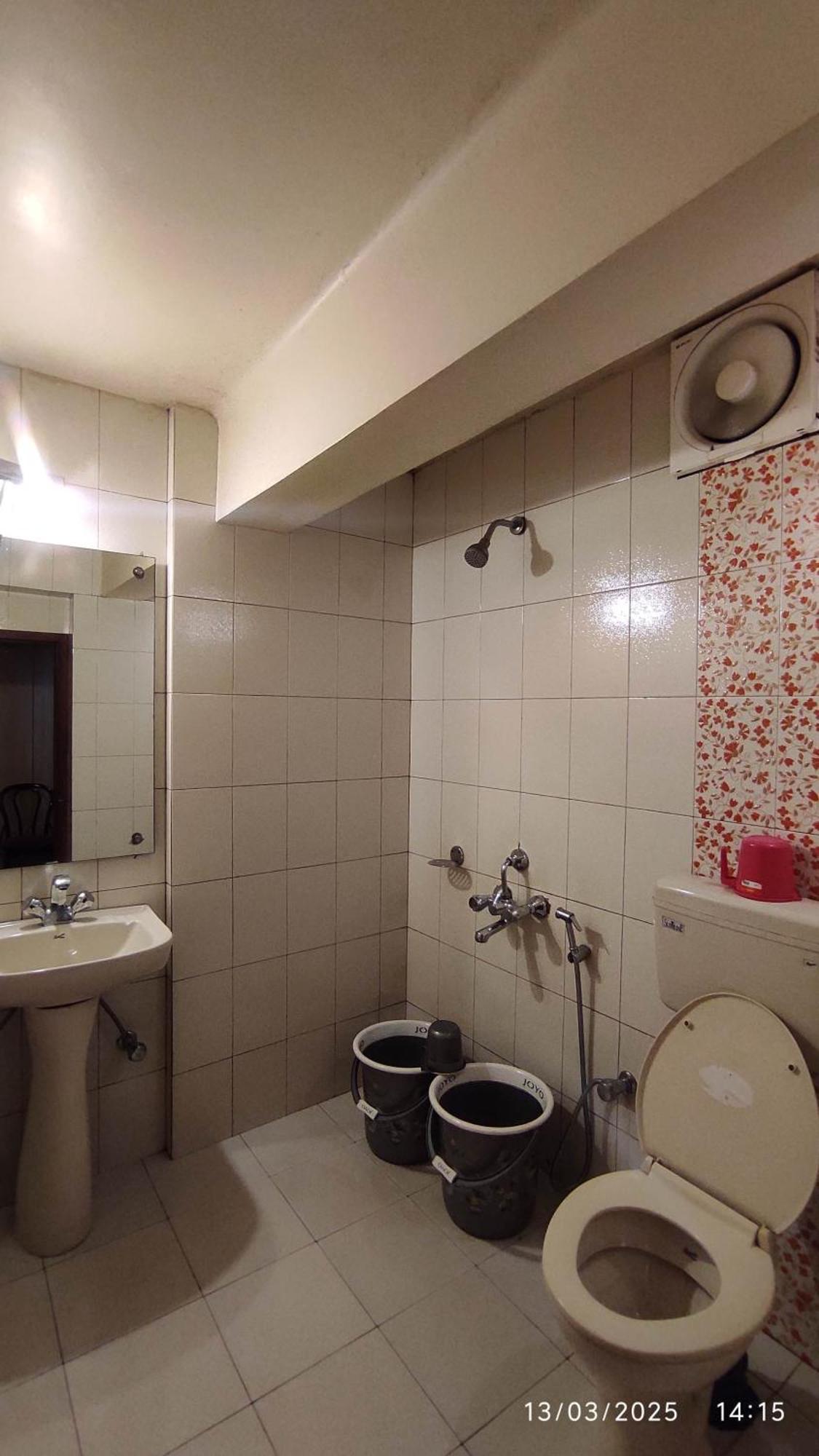 Baba Tourist Lodge Shillong Eksteriør billede